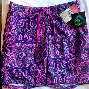 NWT KanuSurf Purple Boardshorts- sz 4